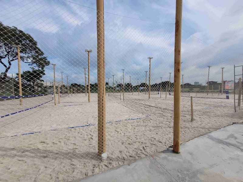 Areia para quadra de beach tennis